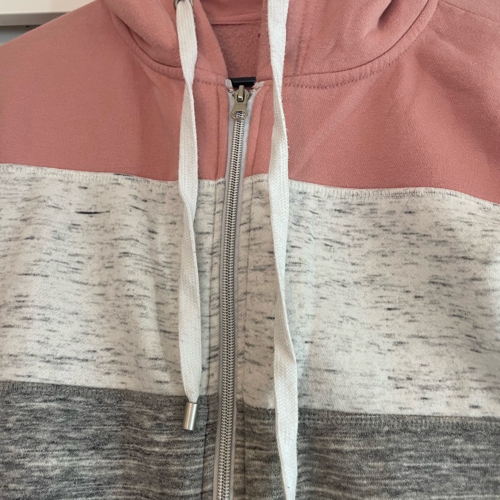 UEC 🩷 Tri-Color Cropped Zip-Up Hoodie | Size Small - Picture 2 of 7